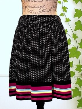 Old Navy Black Fully Lined Mini Skirt Size 4